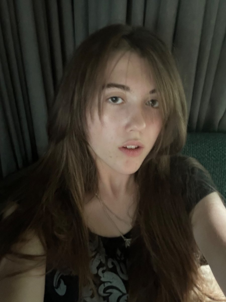 Crownuts111's tweet photo. New hair dropped https://t.co/SGT7WSoB8Q