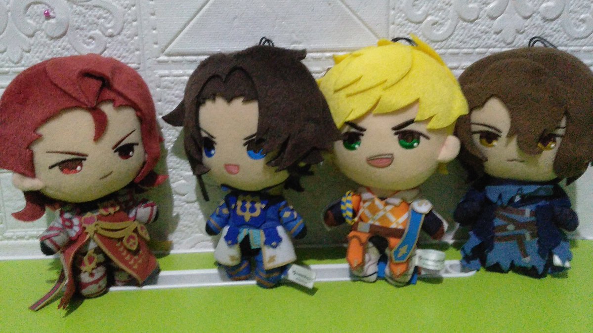 MikkiFae's tweet photo. I welcomed Percival nui earlier this month.

Now all the Dragon Knights are assembled ... just in time for Guild Wars! //j https://t.co/5ZylwiBCir