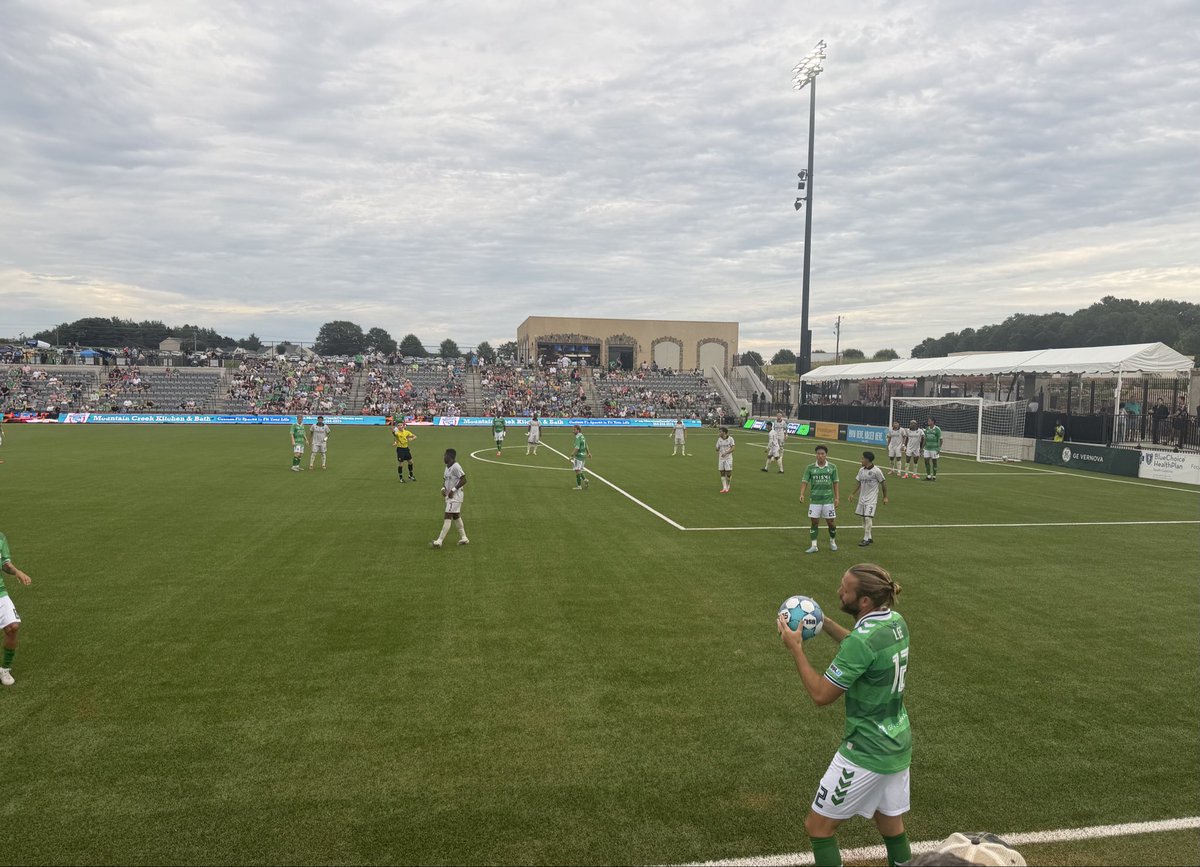 TigerMovingSC's tweet photo. GO TRIUMPH! Best stadium ever 💚⚽️🏰 #yeahthatgreenville #yeahthatmauldin https://t.co/9zzPB5yyWs