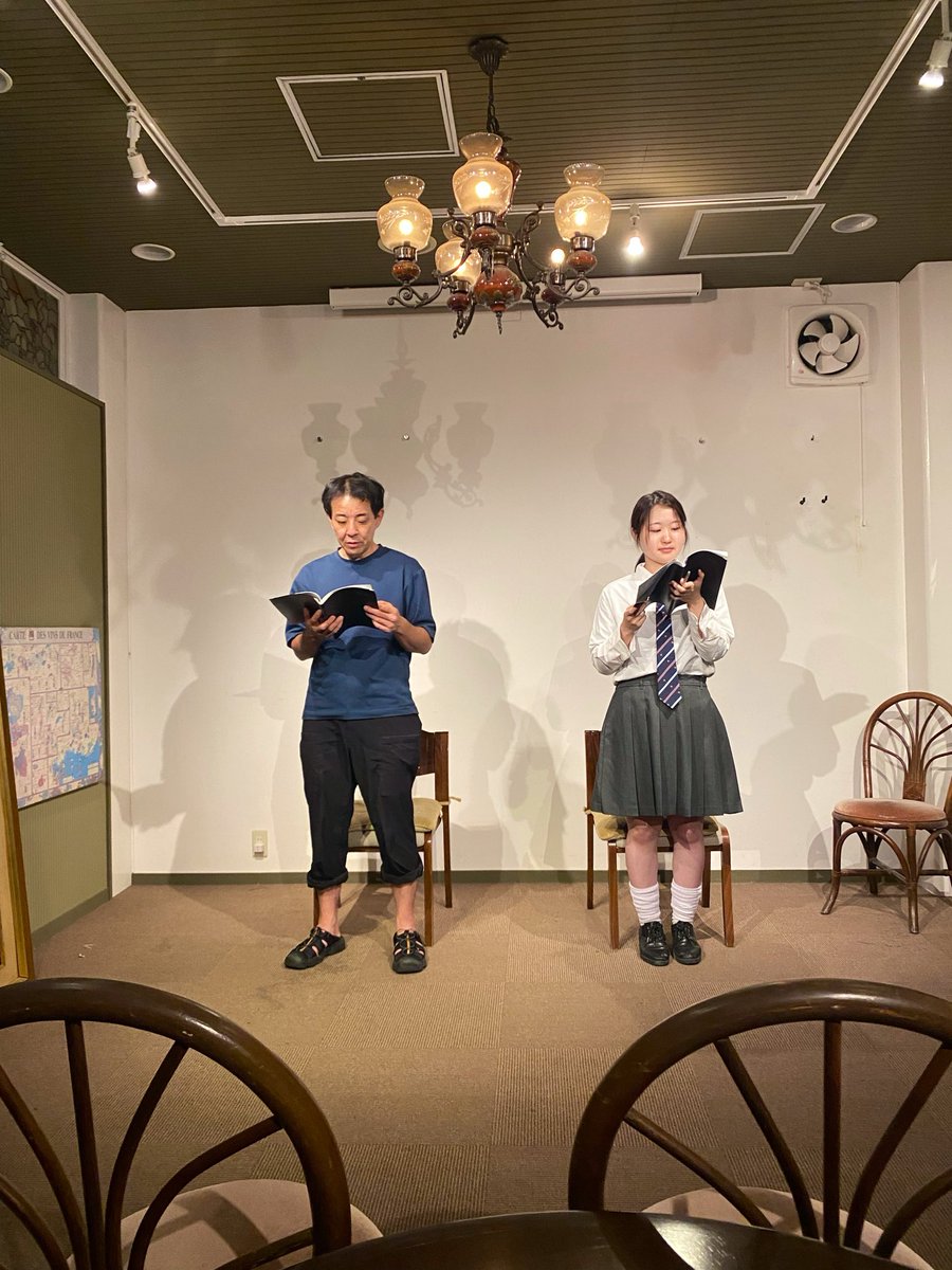 takimotosachio's tweet photo. 京都ほろよい朗読劇、1日目無事に終了しました！ 雨の中ご来場いただき、感謝の気持ちでいっぱいです。
本日お昼の回は、サッカーWC日本戦のキックオフと同じ時間に開演。そのためか、お席に余裕がありますので、当日の飛び込みも大歓迎です！ 
本日13時と17時、お待ちしています。 https://t.co/ATdPjSq9Pq