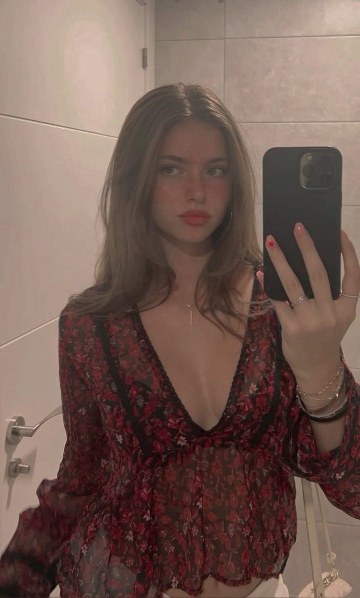 illeglrcer's tweet photo. ᅠ
ᅠᅠ
ᅠᅠ
ᅠᅠ
ᅠᅠ           ᅠ                 ( 💗 ) 
ᅠᅠᅠᅠᅠ    #𝗯𝗼𝘀𝘀𝗯𝗶𝗿𝘁𝗵𝗱𝗮𝘆𝗽𝗮𝗿𝘁𝘆
ᅠ
ᅠᅠ
ᅠᅠ           ᅠ
ᅠᅠᅠᅠᅠ ᅠᅠ
ᅠ https://t.co/rls1PaqTY0