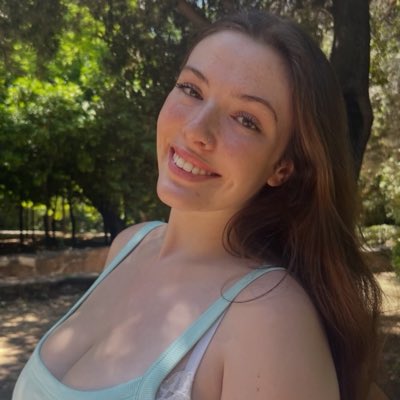 emmadevriesi's tweet photo. #NewProfilePic https://t.co/v9dDGvMgHU
