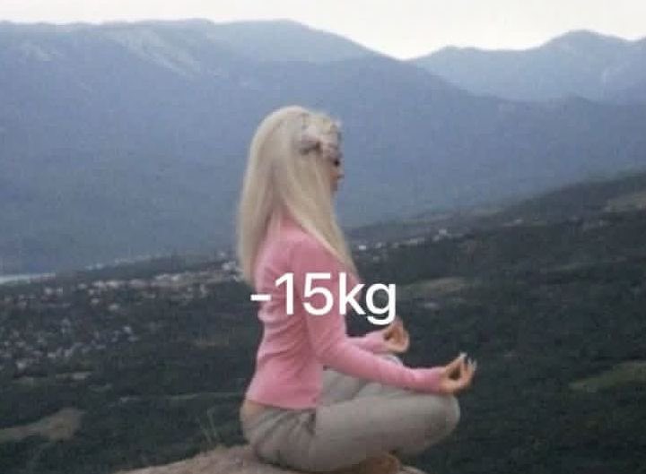 i_love_edtwt's tweet photo. Need to be skinny so I can throw on some bullshit and still look good cause skinny is the outfit https://t.co/T5IwcnuiWx