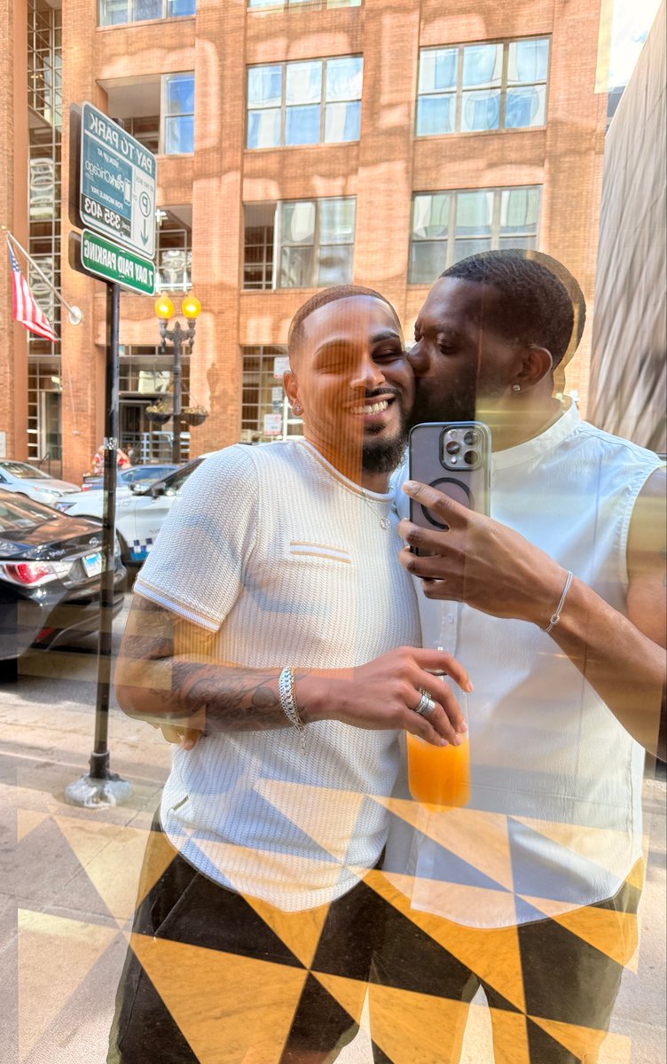 WavyPresident's tweet photo. Saturday Love ❤️ https://t.co/aNridMgnfx