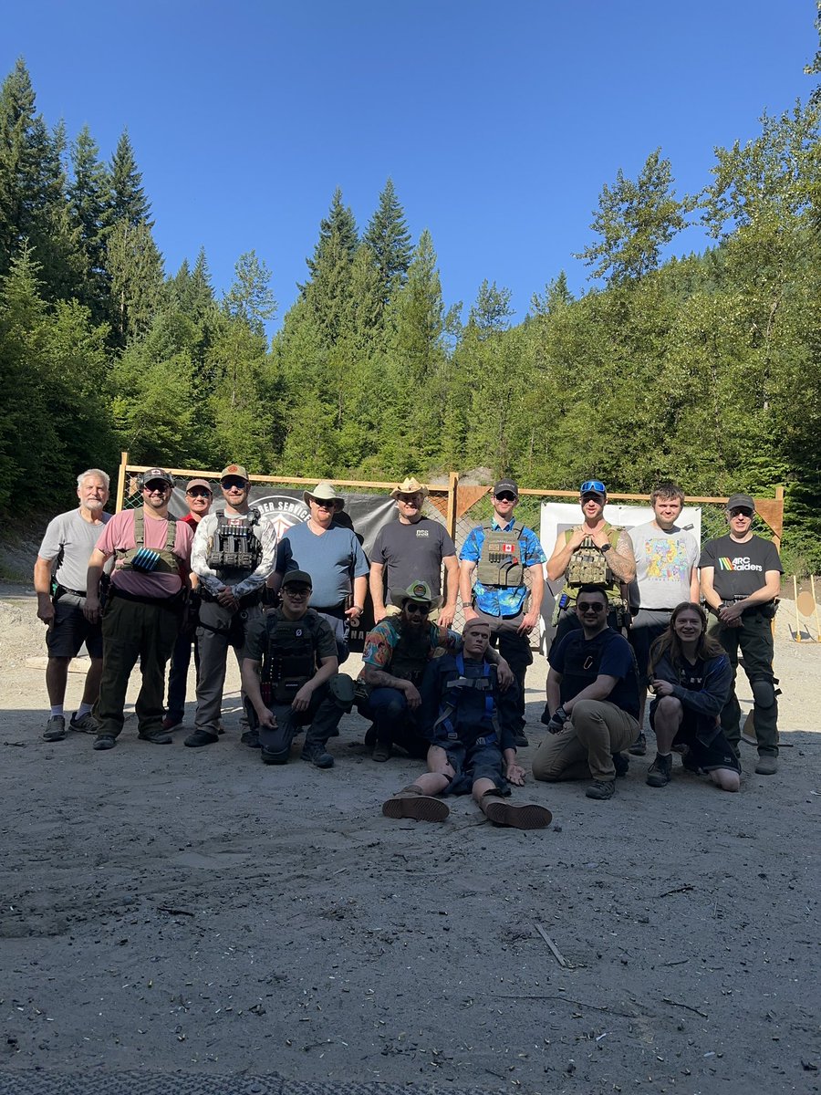 UberJumper's tweet photo. Small number of shooters out today for the @dssbca match but good fun by all! #CCFR
โGet to the chopper!โ https://t.co/Xu1KMIgm6e