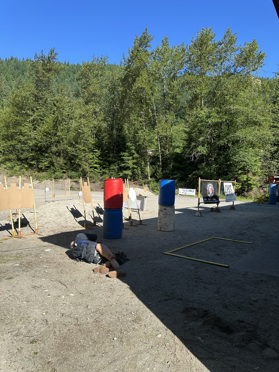 UberJumper's tweet photo. Small number of shooters out today for the @dssbca match but good fun by all! #CCFR
โGet to the chopper!โ https://t.co/Xu1KMIgm6e