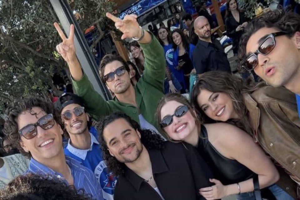 tiffyt83's tweet photo. Protect the off campus cast at all cost because y’all are not ruining this for me https://t.co/d3d2b2fysr