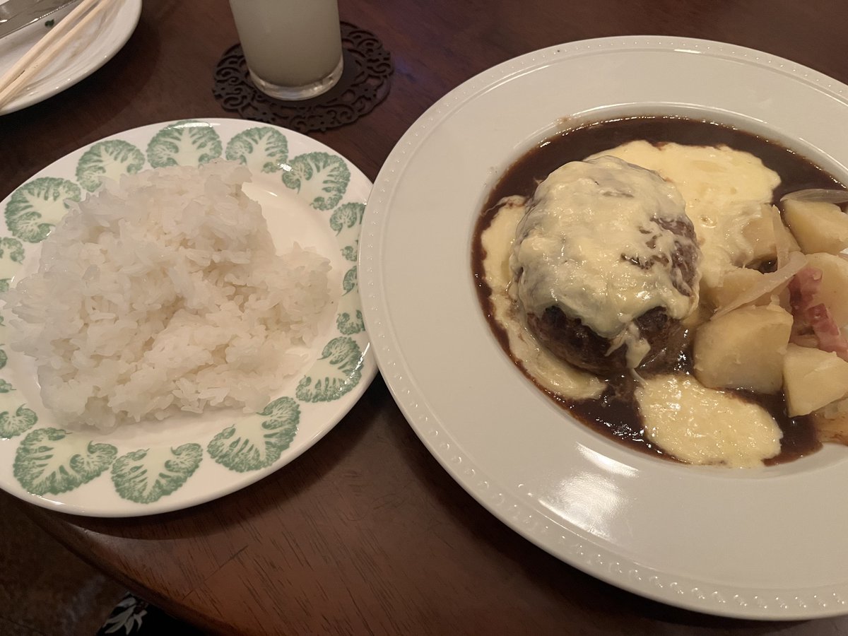 kankitsu_02's tweet photo. お出かけ楽しかったし激うまハンバーグ美味しかった！！お腹治って良かった🥰 https://t.co/lPNRmRl49K