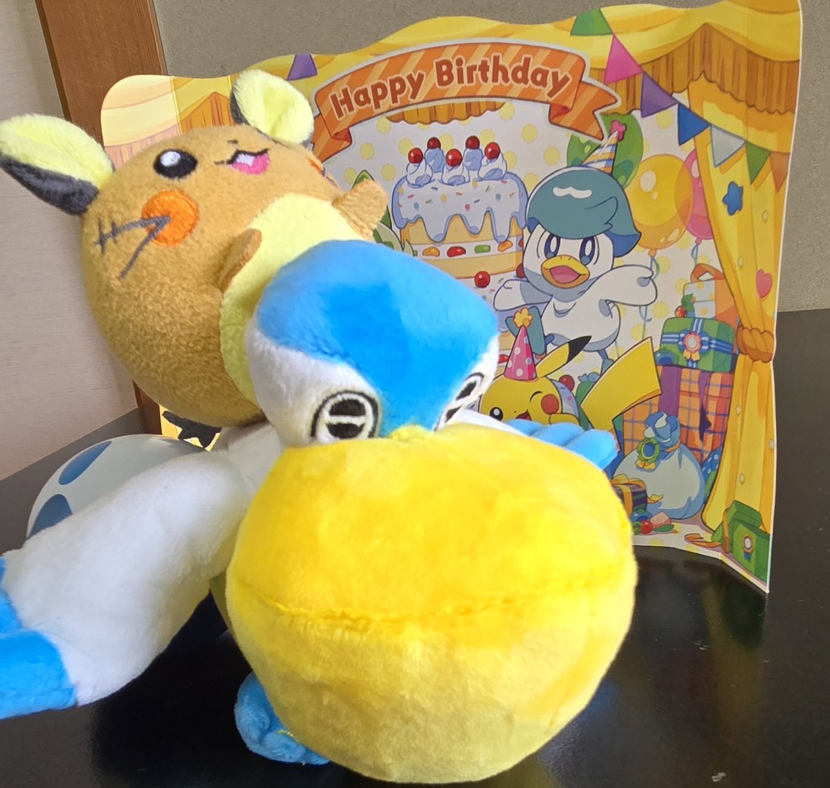 buzz_buzzPK's tweet photo. おはこんちゃろﾅﾝﾄﾅｶﾝﾄｶ！

誕生月のためお祝いおでかけ中ペリ https://t.co/cKYXDGQDgG