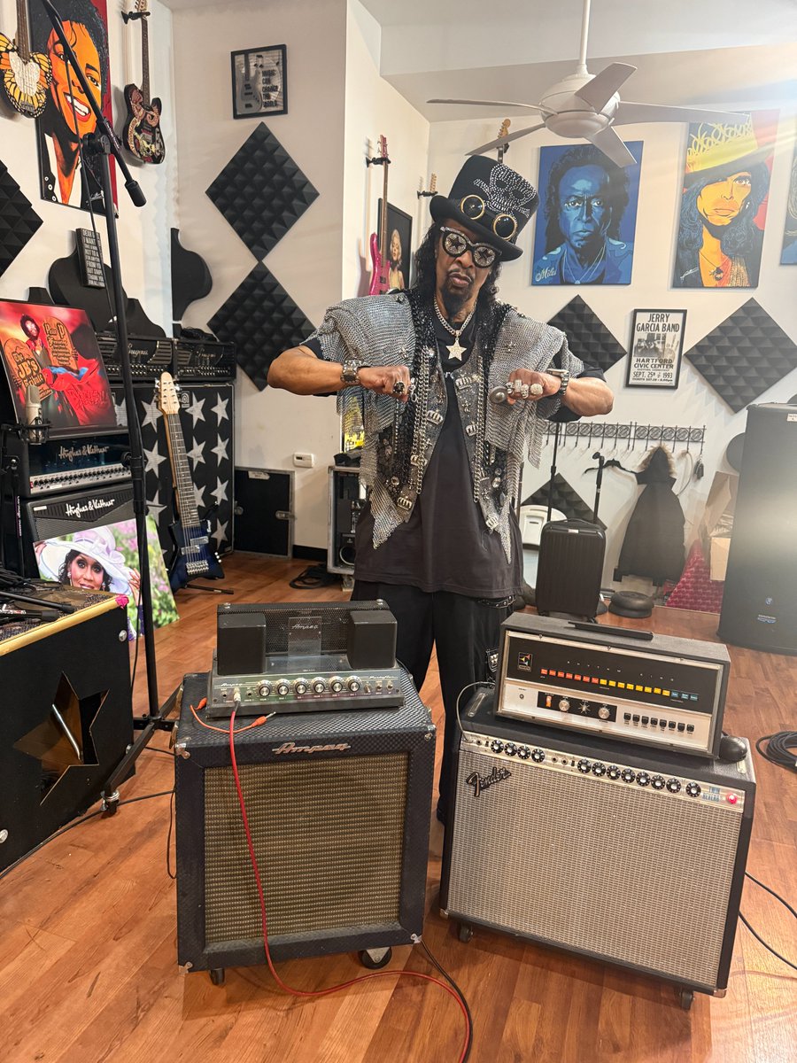 Bootsy_Collins tweet picture