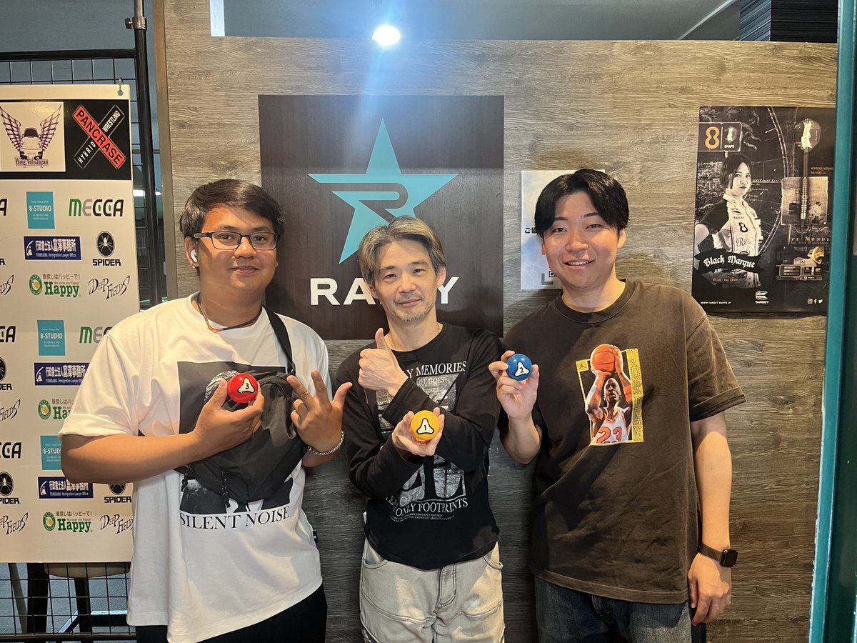 RALLYfuchinobe's tweet photo. 土日祝は12時～Open😀

本日、ビリヤードBCマンスリー
🎱開催🎱
開場　9:00
集合　9:30
開始　10:00

参加される方はお電話でも受け付けております❕

ビリヤード側の営業は16時～順次ご案内予定となっております🙇

本日もお待ちしております✨

#ダーツ
#ビリヤード https://t.co/yhV7dNlbRj