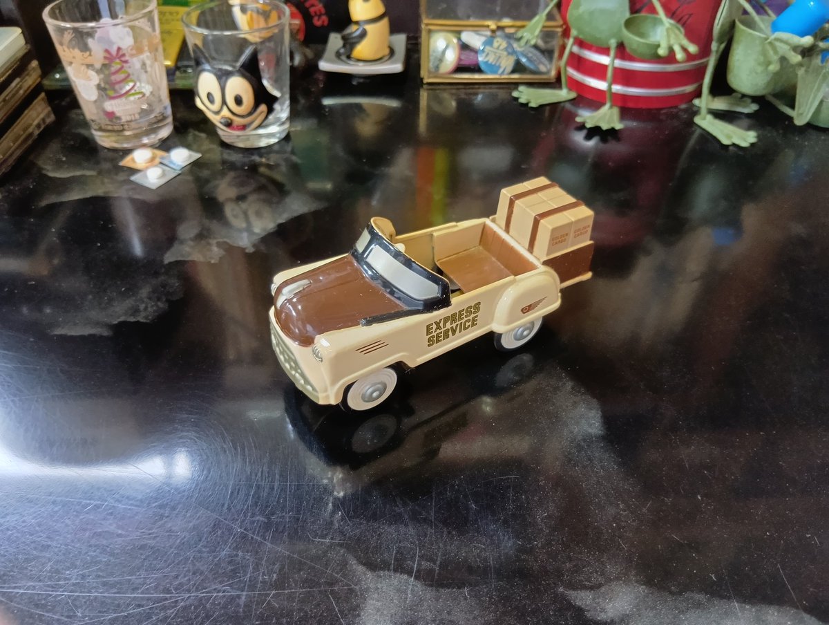 スーパー行って来ま〜すﾌﾟｯﾌﾟｰ🚗