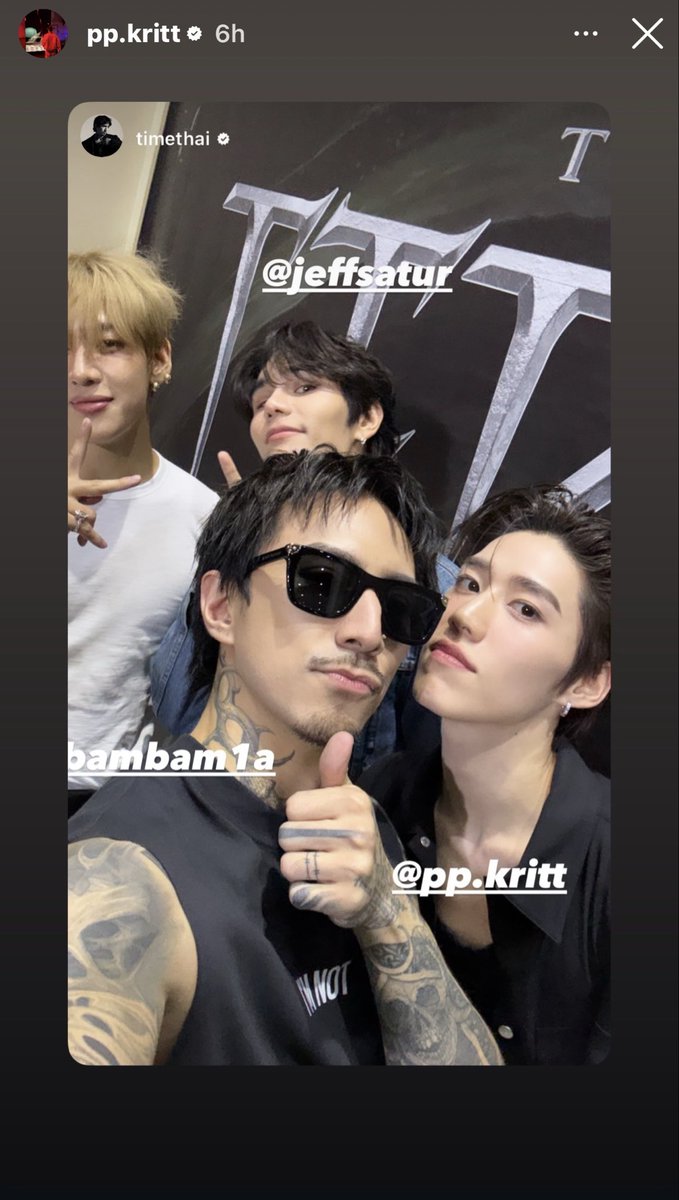 bkppuniverse's tweet photo. PP reposted Timethai's posted pic on IG.  Timethai wrote "An accidental encounter of artists." 

#THETITANSCONCERT_D1
#THETITANSCONCERT
#PPKritt #BamBam #JeffSatur #TIMETHAI https://t.co/GA8LFXDs2t