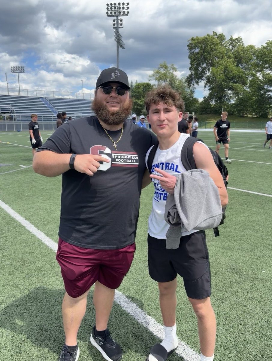 MasonSmall27's tweet photo. Had a fantastic day at the CCSU Prospect Camp. I am thankful for the opportunity to compete, learn, and build relationships! I was able to showcase my talents in front of coaches from CCSU, Springfield, and WNE. @CoachTankBoni @coach_cdunn @KyleHolt21 @CoachLecht #RecruitCT #2k28 https://t.co/P6QUYu5erN