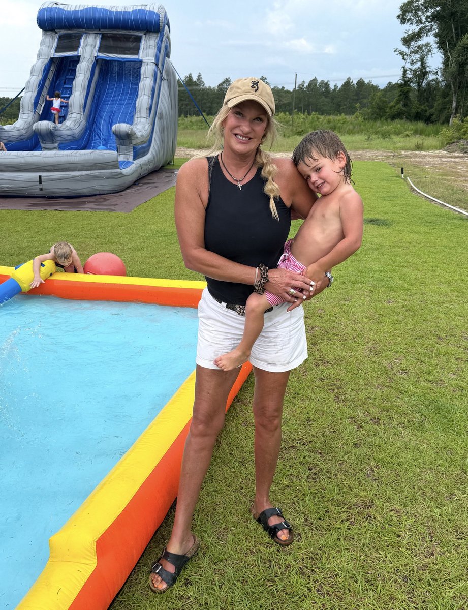 SheBeast1987's tweet photo. @MikeBales Yelp, Looks like my grandson that turned 3 today 😂 https://t.co/EYxeG8i6dh