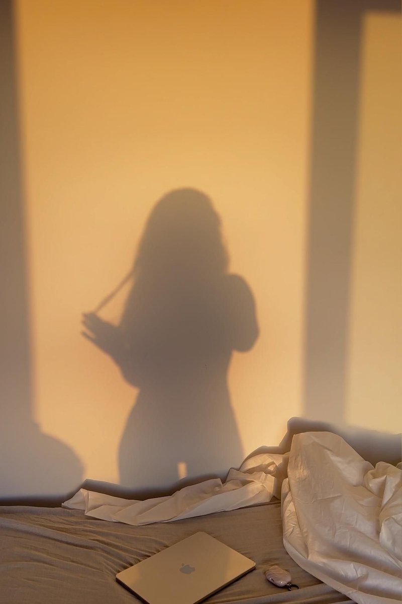 PriceWade68338's tweet photo. not to be dramatic but my sunrise coffee is crazy https://t.co/qw9IAQ35rR