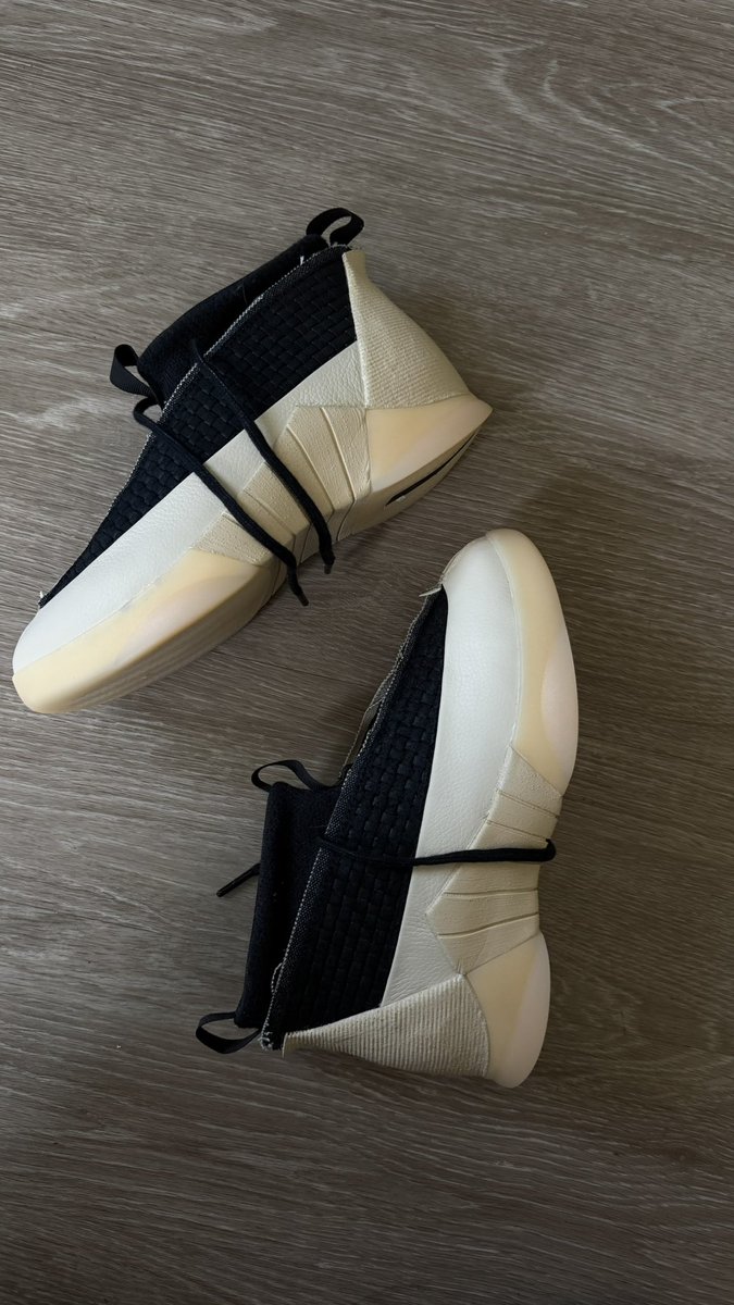 Dali_j_'s tweet photo. AJ 15 : Black Muslin 🖤 https://t.co/sbGoULu0UM