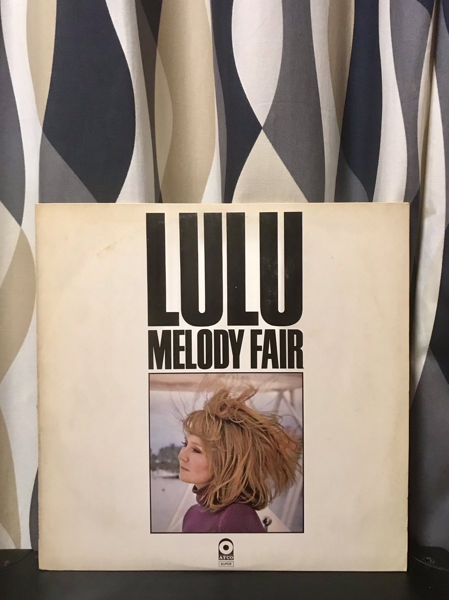 morrie_m's tweet photo. 前作の『NEW ROUTES』に続くLuluの米国南部録音第2弾『MELODY FAIR』、1970年のUK盤LP。The Dixie FlyersとThe Memphis Hornsをバックにマイアミで制作されている。Atlantic全力支援って感じだな。Bee Geesのカヴァーはあれだ、この時期の彼女はMrs. Gibbでもあったから身内ネタとも言えるわね。 https://t.co/M9v5ud40WT