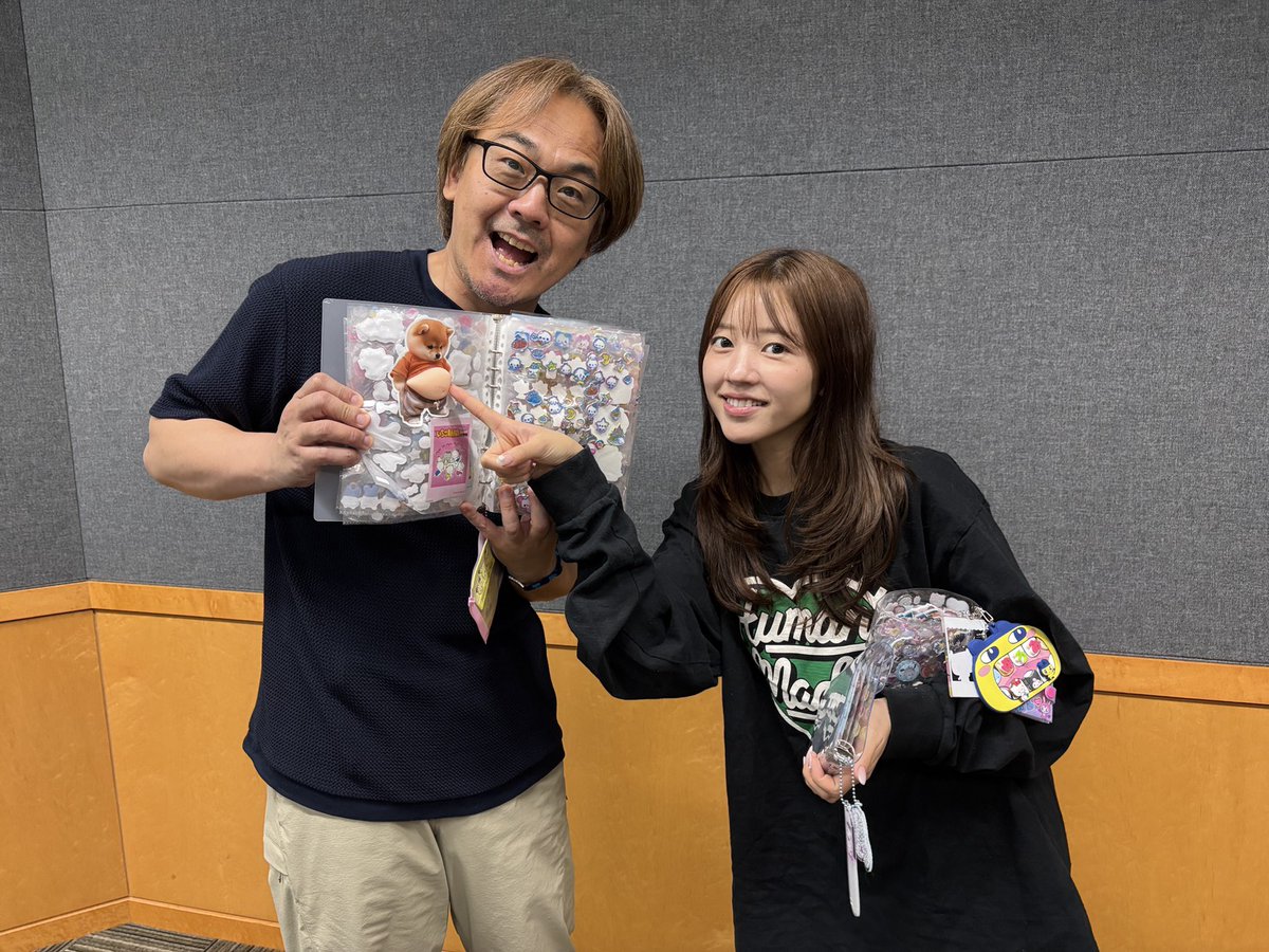 pizzacooc's tweet photo. FM福岡6月21日(日)18：00～18：30放送、ピザクックpresents 「悠未先生のロングホームルーム｣  
テーマは「図工！シールについて」
シールが大ブーム中ですね。小さいころに好きだった～～って人もいるのでは？今日は今が旬のシールについて✨
お楽しみに～！

@yuumi_takaki
@satorinishikawa https://t.co/fzUXow7RcI