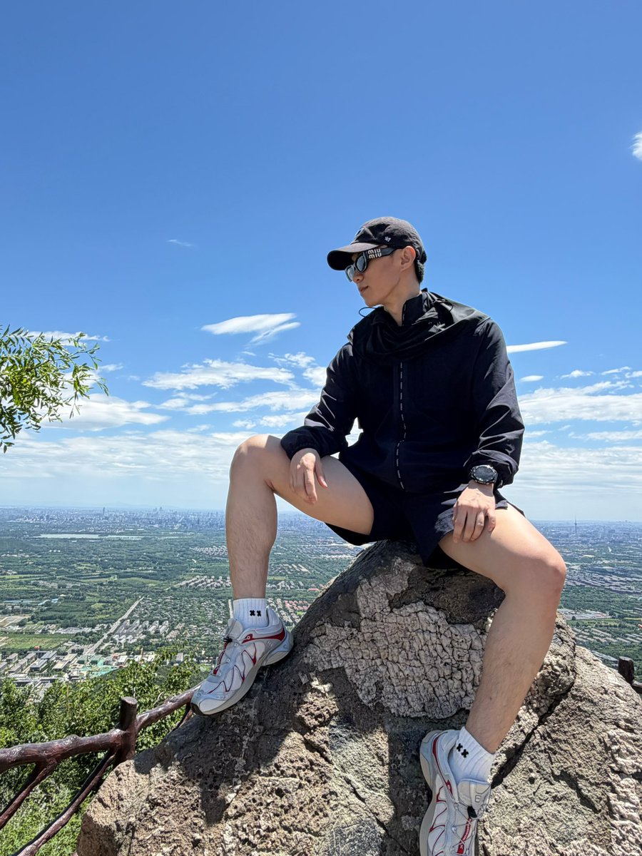 YZI_NJ97's tweet photo. 🚶⛰️💦，🥵 https://t.co/bDCZMX2QJJ