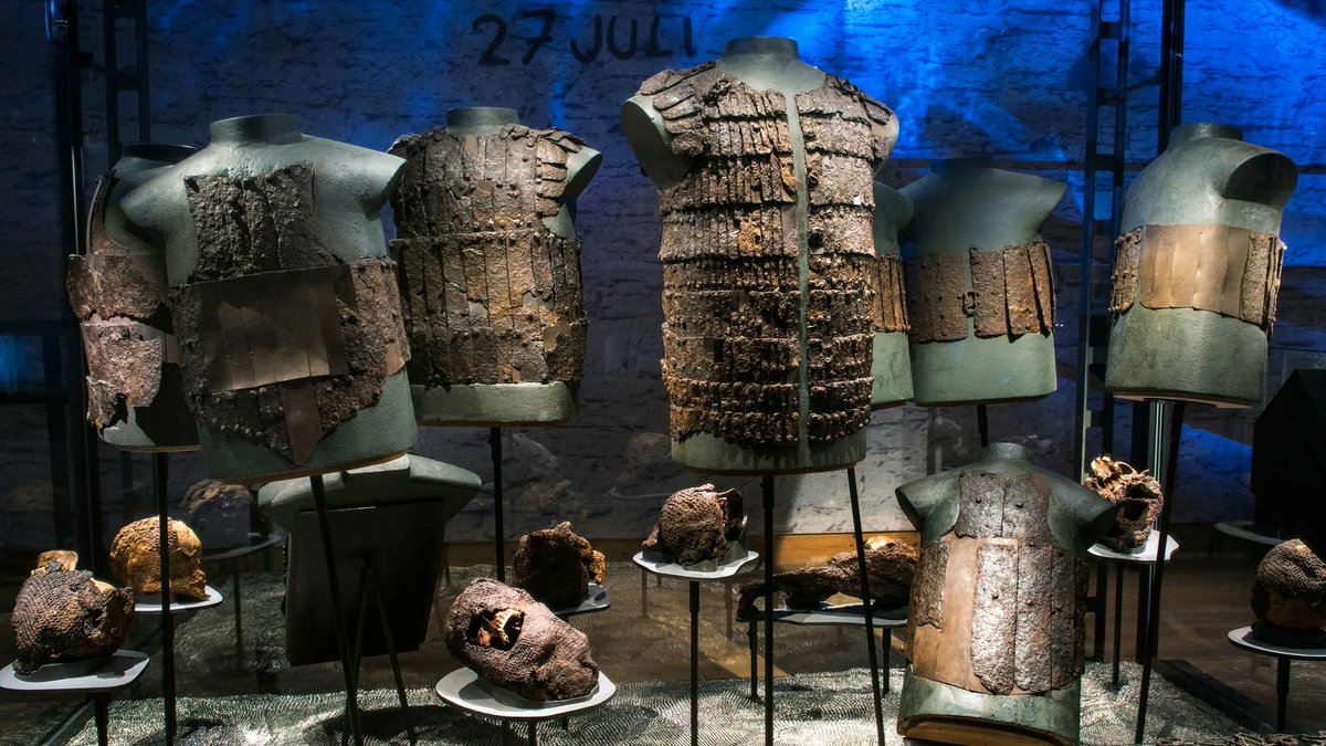 RichardNoble8's tweet photo. @ReviewsPossum Also worth noting, while the films scale armour is probably ahistoric for the place and period (by all means prove me wrong if I am), cheap and nasty armour did exist in the middle ages for poorer to middle income soldiers who could afford better. https://t.co/DgCZmnX71V