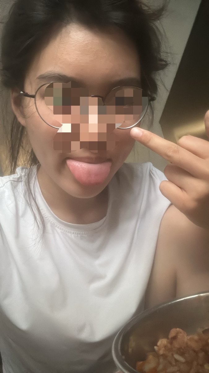 Wuapib's tweet photo. Are u into Asian young girls 🥺 https://t.co/OPxpysuzO1