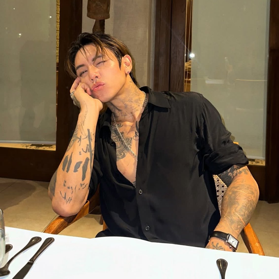 𝔞𝔯𝔬🕷️𝐓𝐇𝐄 𝐒𝐇𝐎𝐖 tweet media
