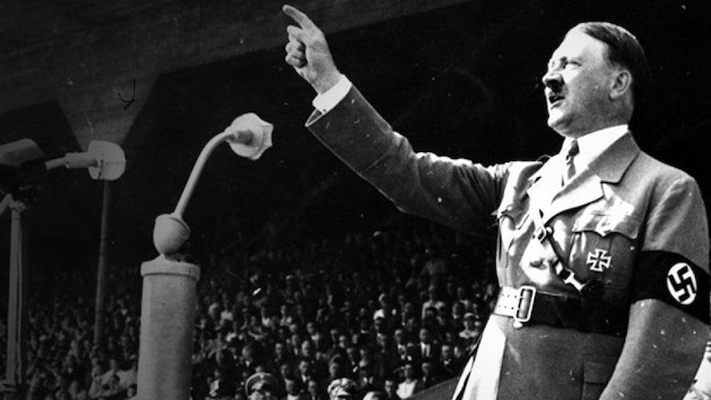 En_chinaNewsX's tweet photo. Hitler | 70 Years Ago:

"The day will come when you will curse me for every Jew I did not kill." https://t.co/MnRE43bTwL
