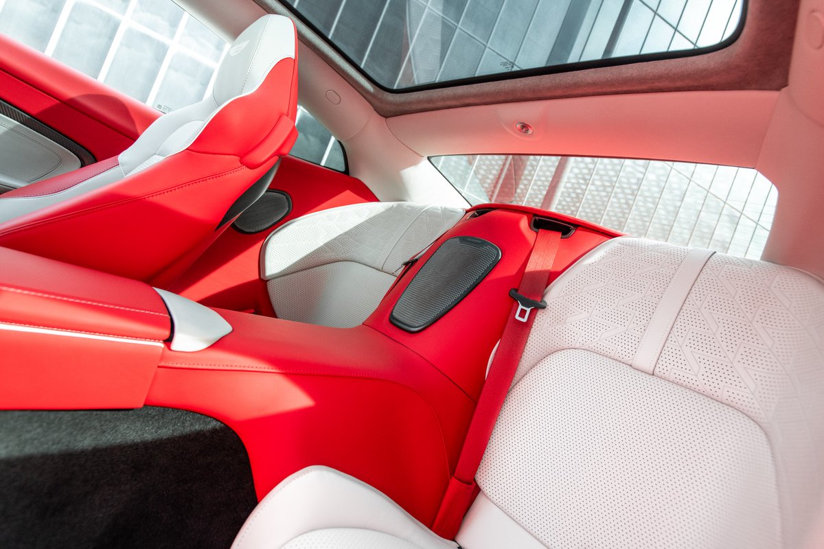 astonmartin's tweet photo. Vanquish. Expanded.

An all-new 2+2 seating arrangement adds versatility to the definitive Super GT, allowing you to choose the perfect layout to suit your lifestyle.

#AstonMartin #Vanquish #ZENITHDRIVEN https://t.co/Kr8zbByAal