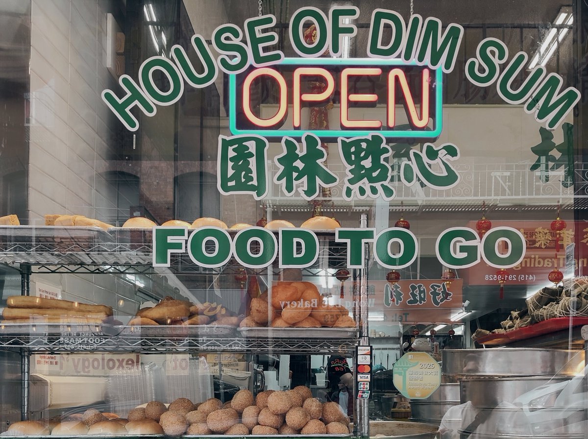 outoftofu's tweet photo. 📍 Chinatown, San Francisco with haikaveh 🌱🏛️ https://t.co/xCj9kAtHFW