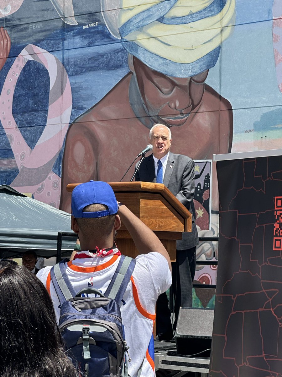 TomDiNapoli's tweet photo. Great to stop by Harlem today to campaign with Jordan Wright and speak at a voting rights rally. 

Black political power is under attack and I stand with our Black political leaders who will not let voting rights or civil rights be rolled back by Trump and his MAGA radicals. https://t.co/wMU1mTPQVV