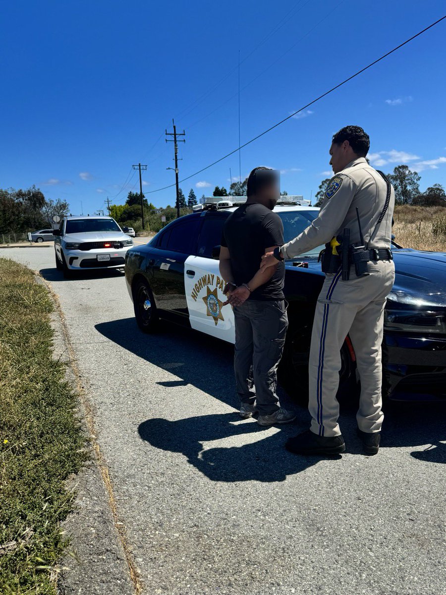CHPscrz's tweet photo. Maximum enforcement period is still in effect. Don’t drink and drive. Make good decisions and don’t get behind the wheel if you’ve been drinking. Plan a sober ride or designate a driver. Stay safe. #DriveSober #NoDUI #SafeDriving #DontDrinkAndDrive #TrafficSafety https://t.co/KWqlKfvxMX