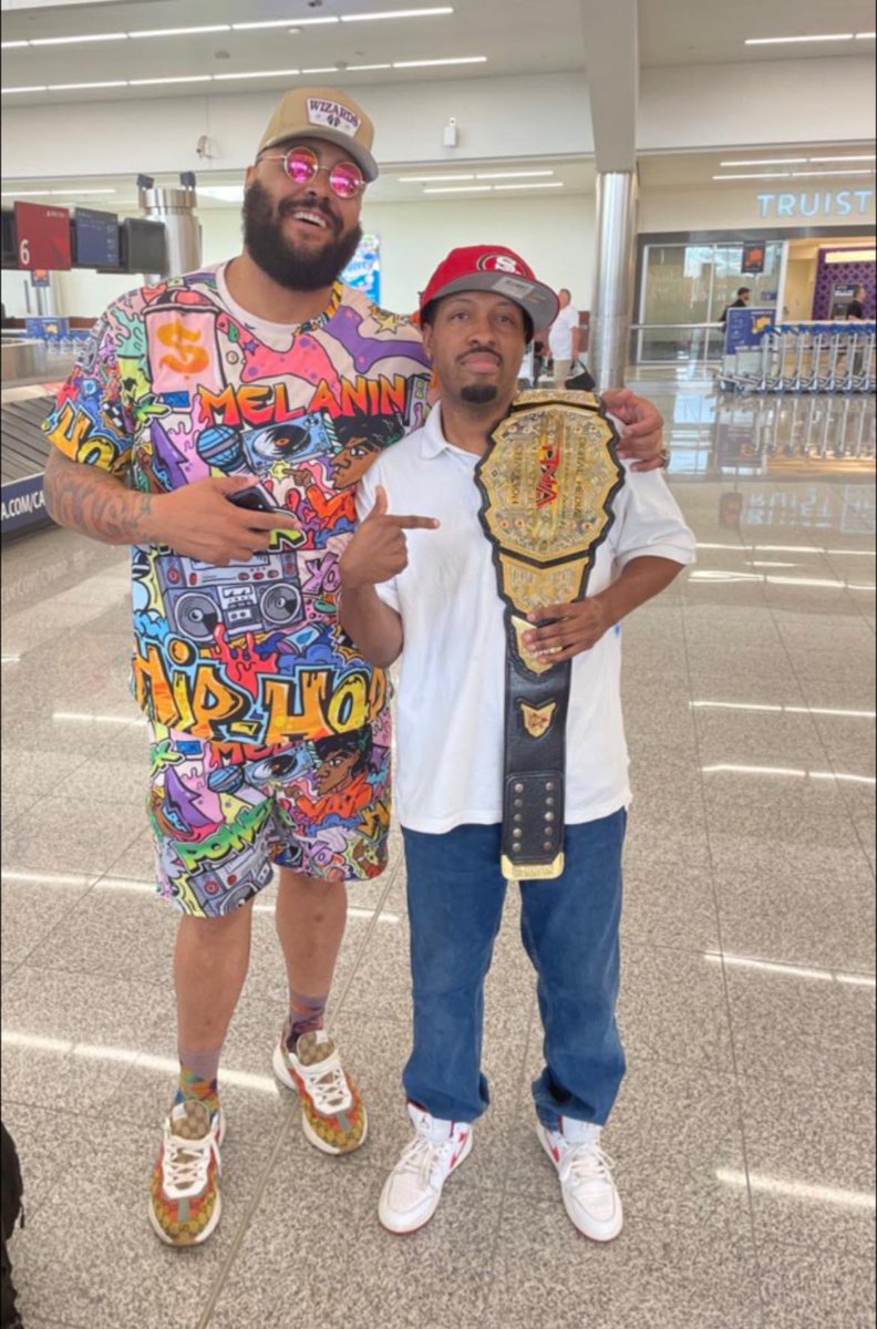 DJALL_REDDY's tweet photo. Watching @theresnocontest my guy @AJFrancis410 funny asf , best big man in the business , the music , owning Elijah , making joe Hendry famous , wrestling in lil drawers 😂😂😂You gotta love this guy man #TheRealest MONEY MONEY MONEY @OsheaJacksonJr @toojiggy https://t.co/EmNcLN4agJ