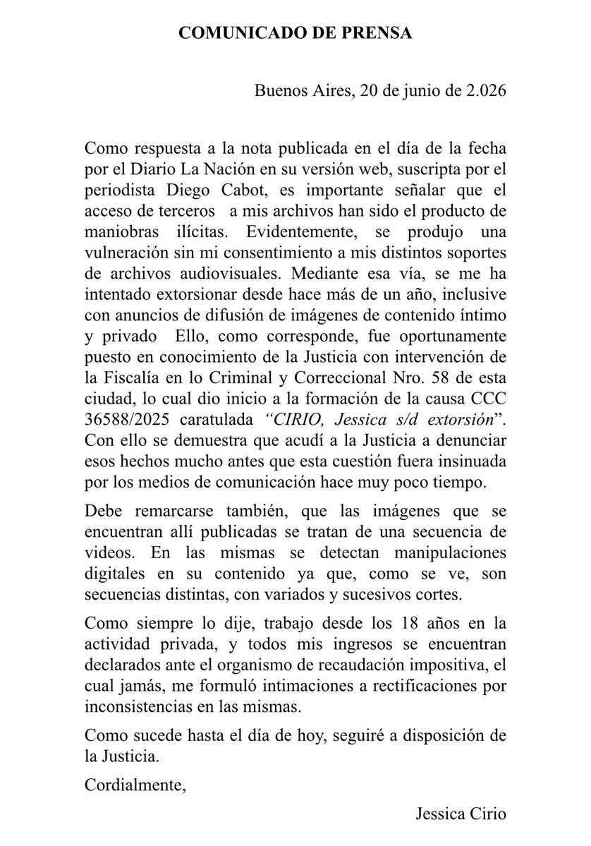 PampitoOk's tweet photo. Comunicado de Jessica Cirio👇🏻
Pero lo que nos gustaría saber es de donde salió esa plata? https://t.co/F1htBLMmMW