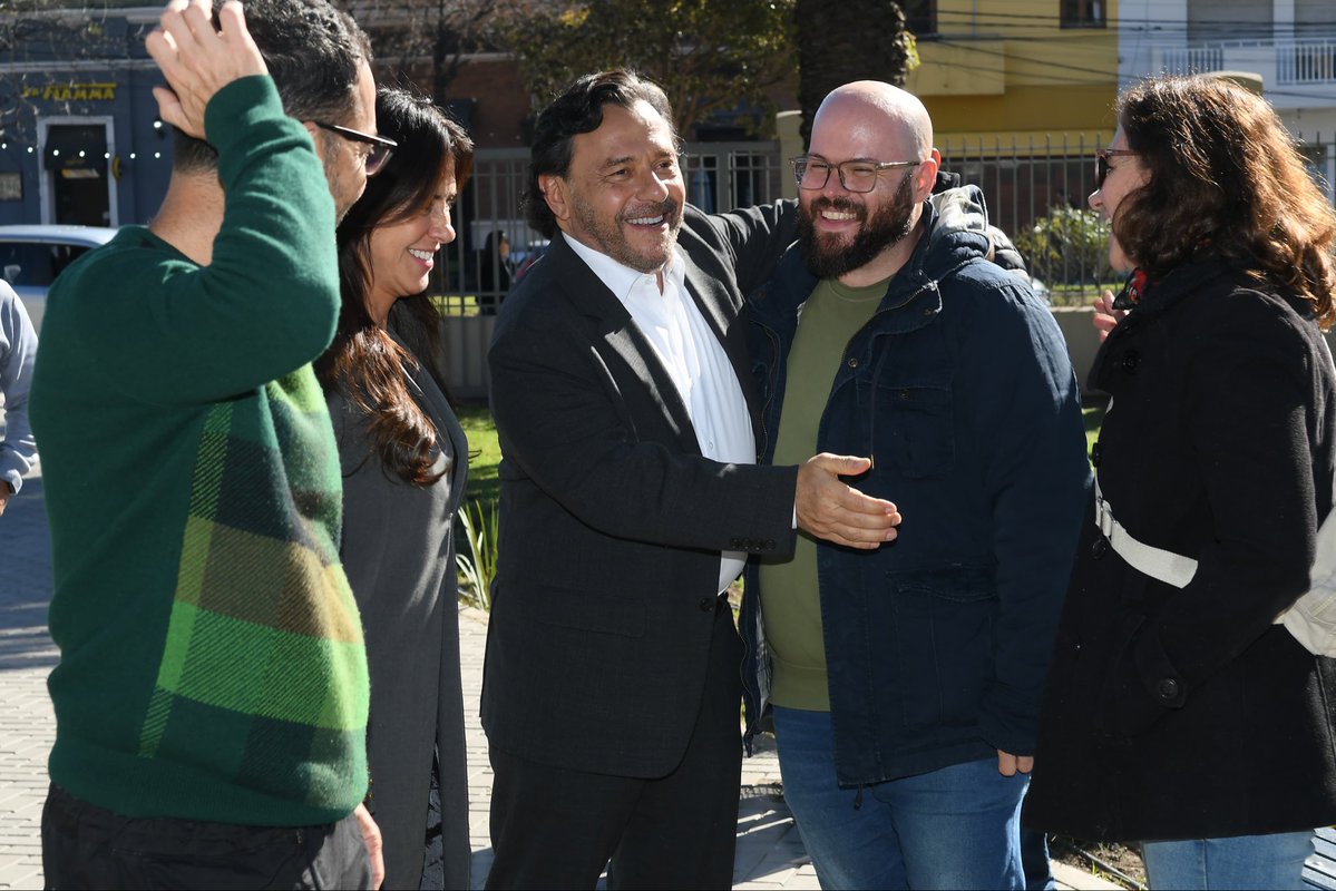 GustavoSaenzOK's tweet photo. Junto al intendente Emiliano Durand recorrimos el Paseo de la Ex Palúdica, un espacio que nació de una iniciativa que impulsé en 2016 para recuperar un predio abandonado y transformarlo en un lugar de encuentro para los salteños.

Hoy verlo crecer, consolidarse y sumar una obra de Marta Minujín que pasará a integrar el patrimonio cultural de Salta es motivo de orgullo.

Los proyectos que nacen pensando en la gente trascienden las gestiones y perduran en el tiempo.
