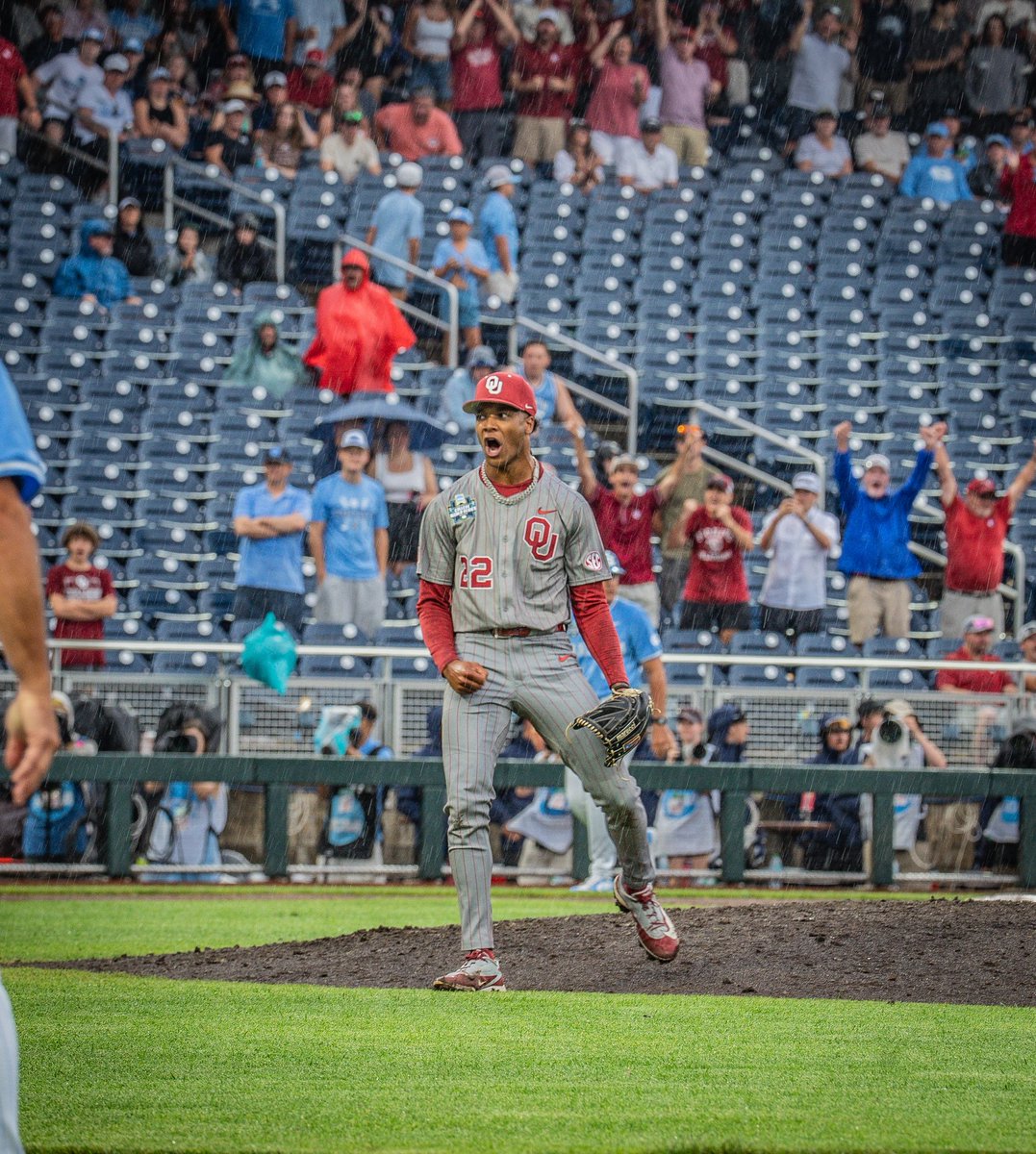 Micah_CBC's tweet photo. Has anyone had a worse couple days than Texas Baseball fans?

1st: Eliminated by Georgia in Omaha.
2nd: Texas A&amp;M takes Nolan Cain and brings him on staff
3rd: Oklahoma is now one win away from a title. https://t.co/bh8pbt9tPg