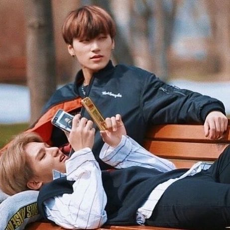 lesbians4woogi's tweet photo. “how is he?”                           “he’s still with me” https://t.co/eBITliHhhC