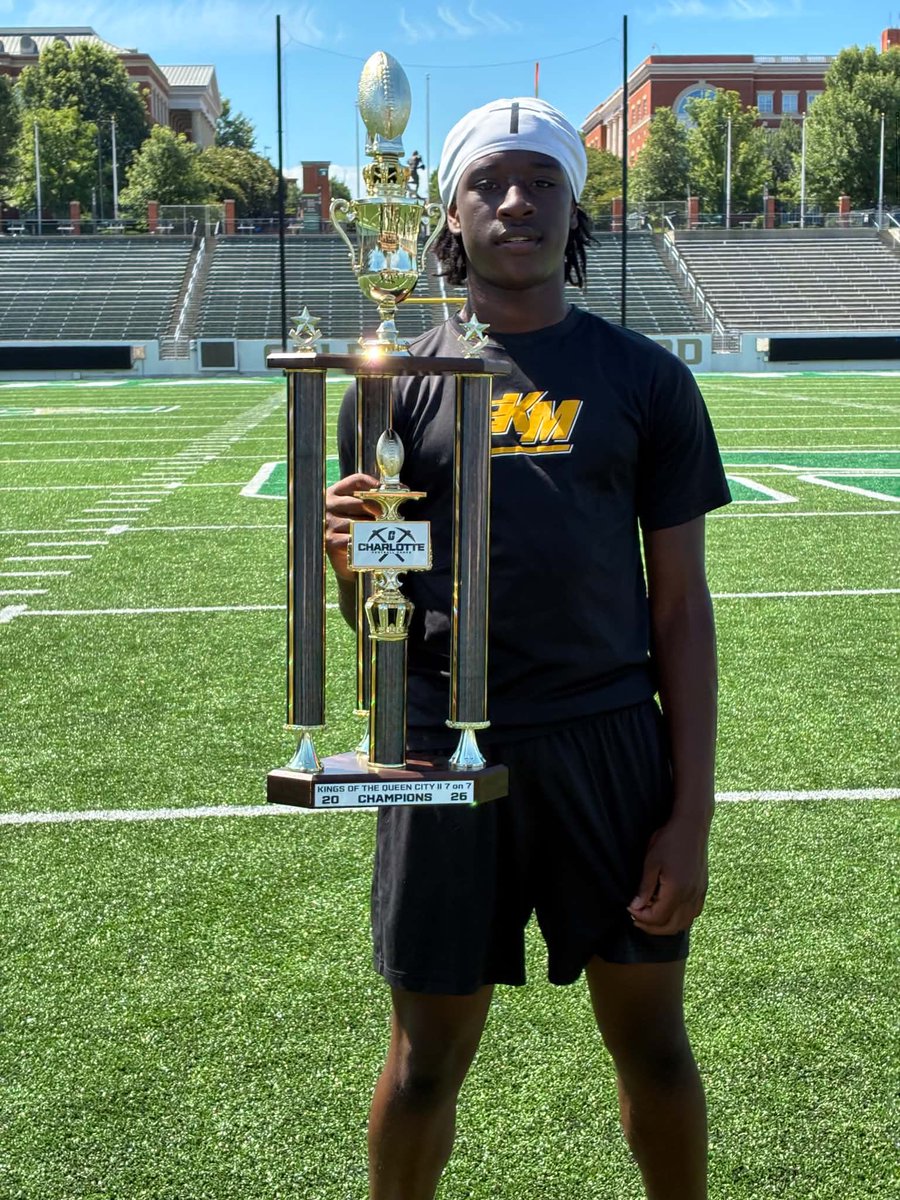JordanXJenkins_'s tweet photo. 1st tournament win with my new teammates and coaches! 🏆 Great day competing with @KingsMountainFB. Thank you to @TylerWoodsFB and @CoachTFitch for the follow and encouraging words. @CharlotteFTBL We’re just getting started. #GDTBAM #PrimeTime2011 #JordanXJenkins_ #QB1 @TDBELL29 @CoachLineberger @CoachShaneShort @Jlloyd_4 @coachherron