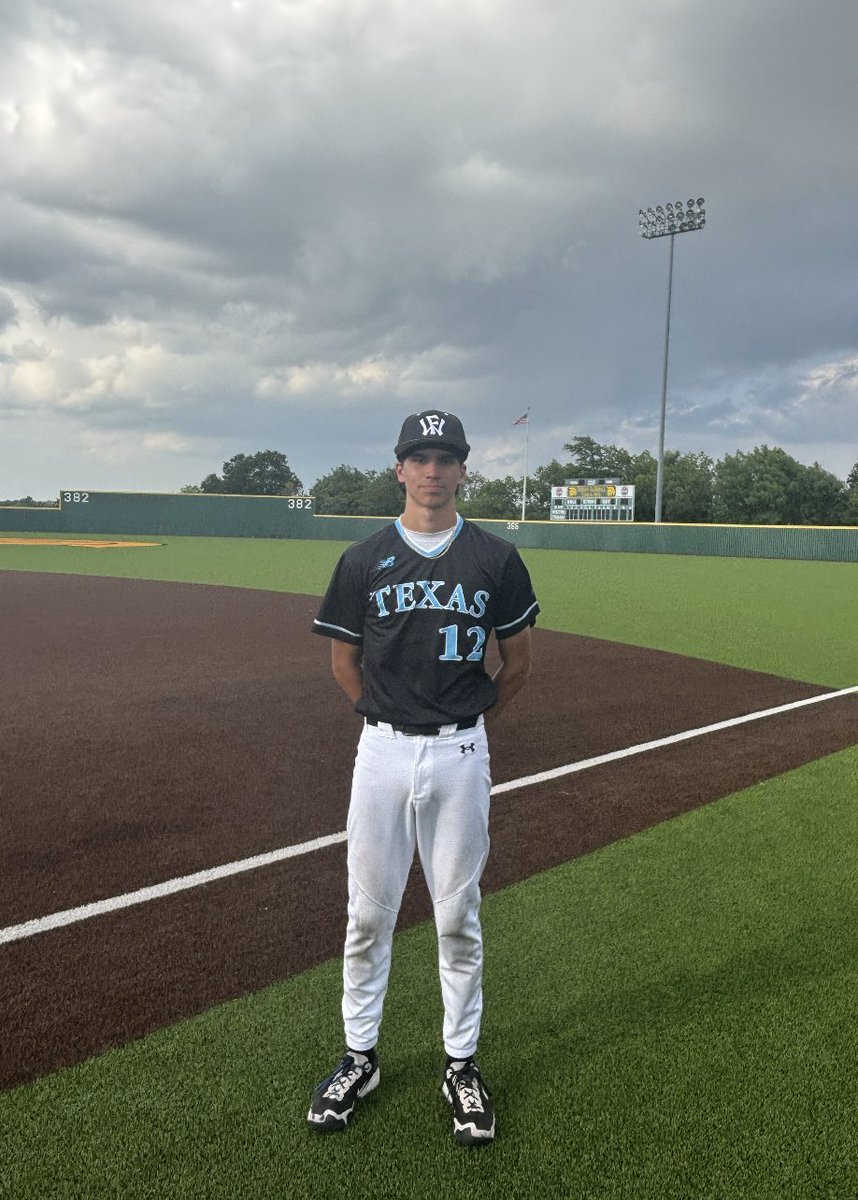 FiveToolTexas's tweet photo. #DFWShowdownSS F: @WFnorthtexasCDP 2029 16, 254 Bambinos Blue 1
PoG: @THEJakeFitz2029 2-3, 2B, 3 RBI, 2R
Pitcher: @RyanWillia92073 3 IP, 5K, H, 0 ER
Notable: @Cayden_Colon11 2-2, 2B, 2 RBI | Braxton Buquoi 1-3, 3 RBI, 2R | @beckettpecoraro 1-1, 3RBI, 2R https://t.co/O9l0OT7zfY