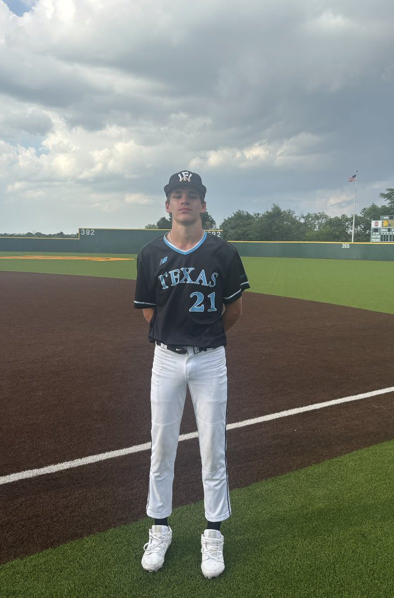 FiveToolTexas's tweet photo. #DFWShowdownSS F: @WFnorthtexasCDP 2029 16, 254 Bambinos Blue 1
PoG: @THEJakeFitz2029 2-3, 2B, 3 RBI, 2R
Pitcher: @RyanWillia92073 3 IP, 5K, H, 0 ER
Notable: @Cayden_Colon11 2-2, 2B, 2 RBI | Braxton Buquoi 1-3, 3 RBI, 2R | @beckettpecoraro 1-1, 3RBI, 2R https://t.co/O9l0OT7zfY