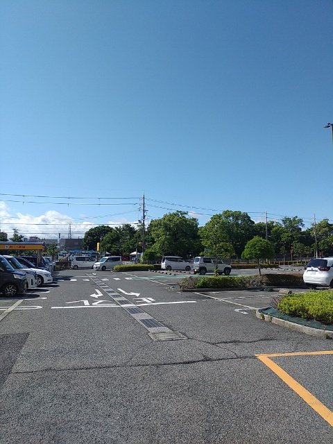 MarginalM46900's tweet photo. 現地着。熱中症注意💧 https://t.co/ooUtbZhuSS