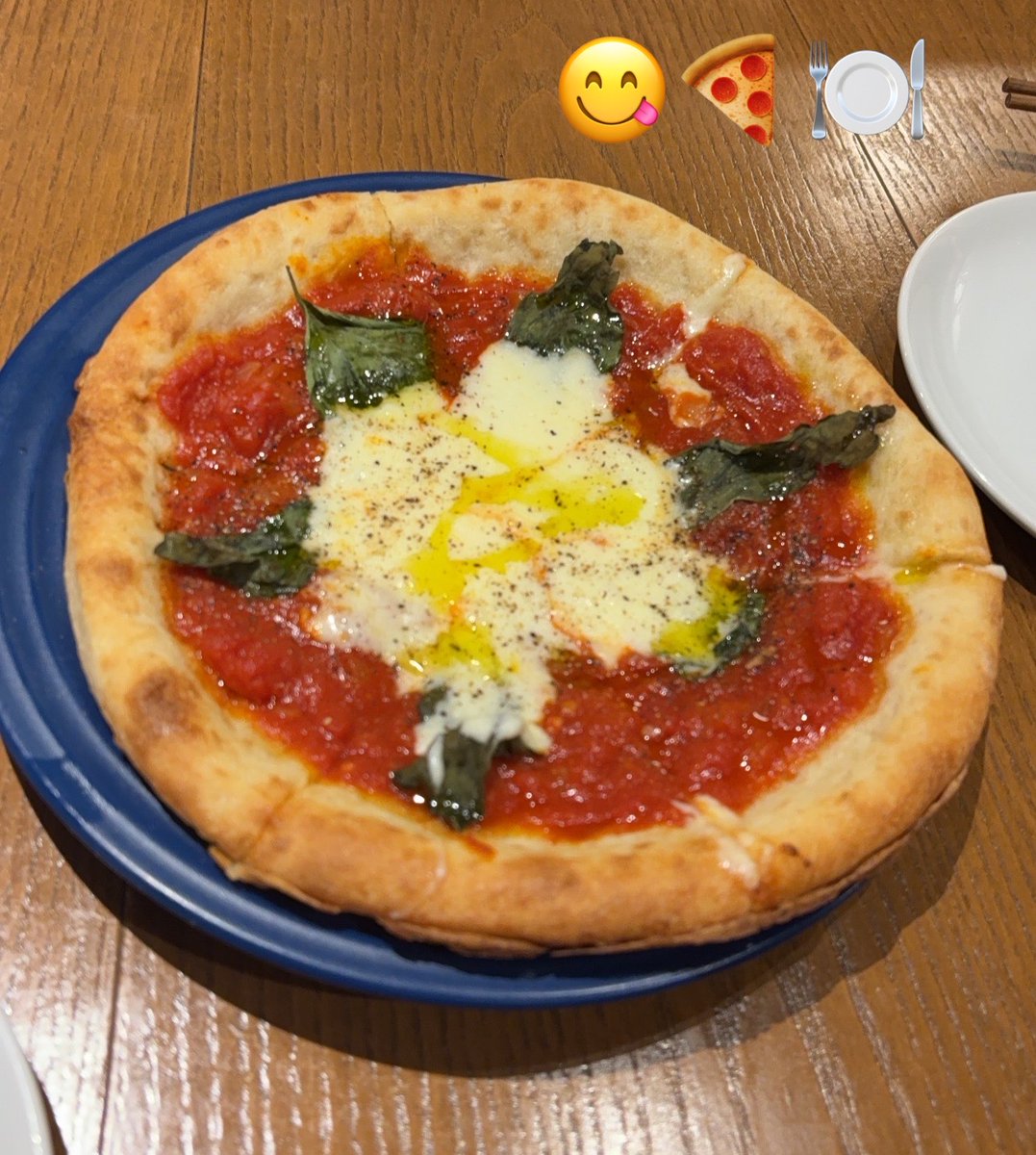 0o__kyoka_'s tweet photo. おはきょん☁️！

昨日はお友達と美味しいもの食べた🍽
今日はわくわく！ドキドキ！！！ https://t.co/2ArELXrwft