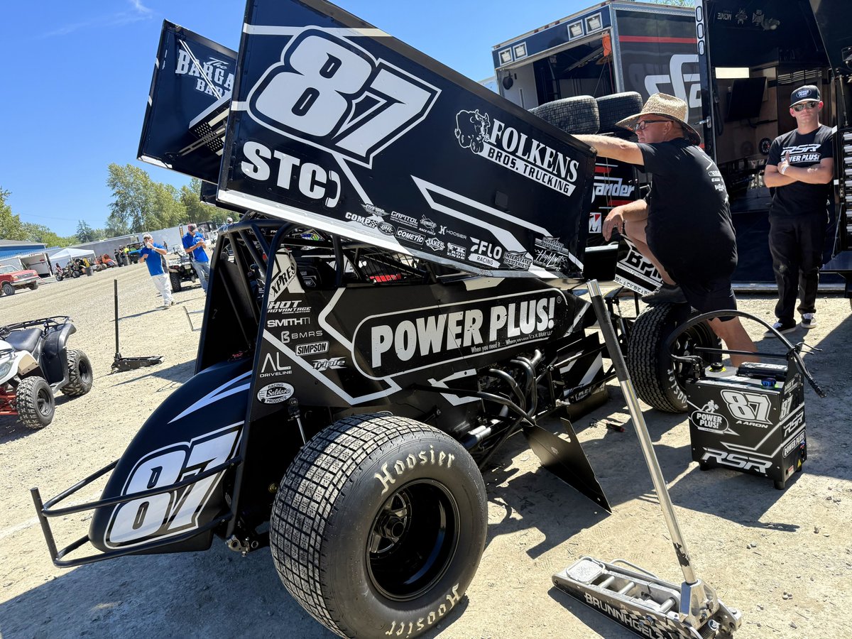Walkapedia_'s tweet photo. At the front of #𝗦𝘂𝗽𝗲𝗿𝗗𝗶𝗿𝘁𝗖𝘂𝗽 Qualifier 3:

@DarynPittman ➖ @JettBarnes55
Aaron Reutzel ➖ @Dominic_Gorden 

Winner advances to the Pole Shuffle.

2nd-4th to $100,026-to-win, $5,000-to-start, 40-lap A-Main at @SkagitSpeedway. https://t.co/2hoaNka2Su