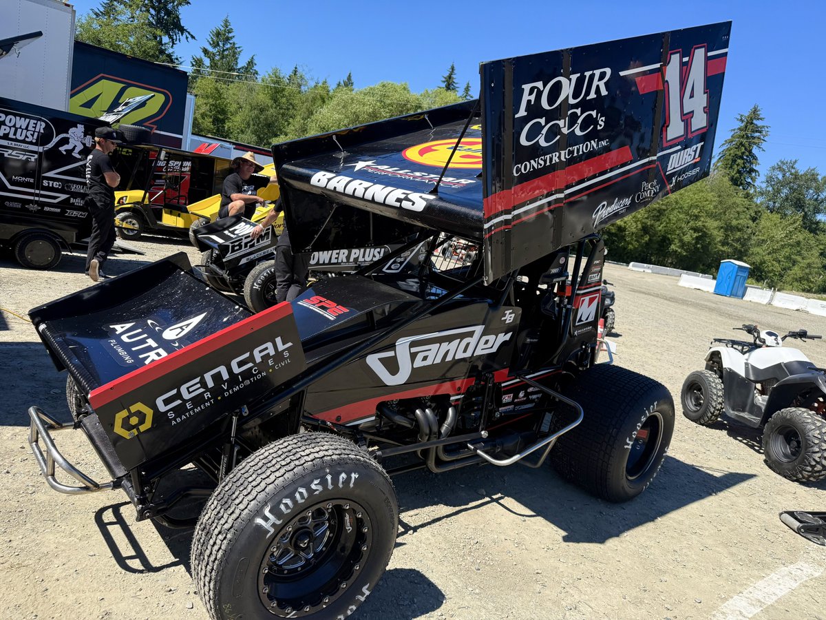 Walkapedia_'s tweet photo. At the front of #𝗦𝘂𝗽𝗲𝗿𝗗𝗶𝗿𝘁𝗖𝘂𝗽 Qualifier 3:

@DarynPittman ➖ @JettBarnes55
Aaron Reutzel ➖ @Dominic_Gorden 

Winner advances to the Pole Shuffle.

2nd-4th to $100,026-to-win, $5,000-to-start, 40-lap A-Main at @SkagitSpeedway. https://t.co/2hoaNka2Su