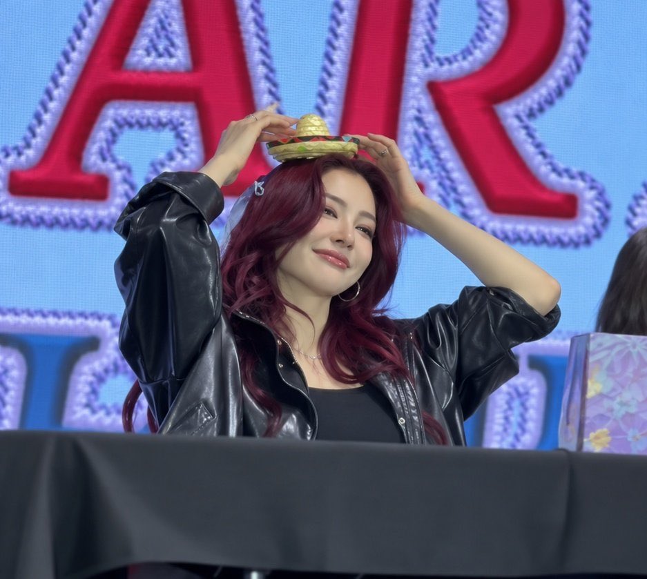 Luuupindter's tweet photo. aaah te amo muchísimo 😭🤍

FAYEATOM MEXICO FANMEET
#FayeAtom1stFMinCDMX https://t.co/9Yra9orY1n