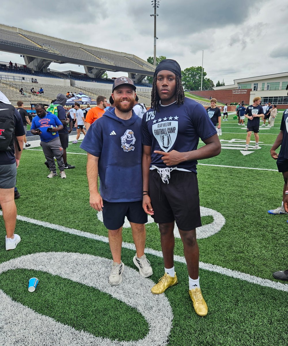 Zen44Williams's tweet photo. Another great camp experience in the books! Thankful for the opportunity to showcase my skills and receive valuable feedback from coaches.  The journey continues! @CoachNEUP @CoachJWitte @GSCoachHelton @CoachCarswell @Coach_AMHill @tdlock52 @DonnieBaggs_ @RivalsHS @247recruiting https://t.co/uoSiHPp5KQ