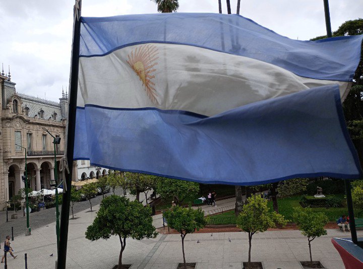 lilidefe's tweet photo. Tan linda siempre donde sea !! Feliz día querida Bandera!! 🩵🤍🩵🇦🇷 https://t.co/kljiPouJDp