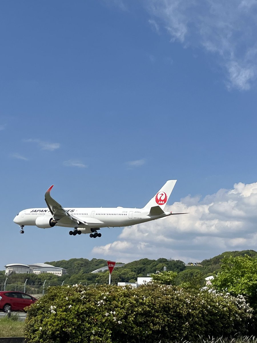 poko3030's tweet photo. @yui_1304 お気をつけて✈︎
A350満喫して下さ〜い https://t.co/uKXQ6zTjUO