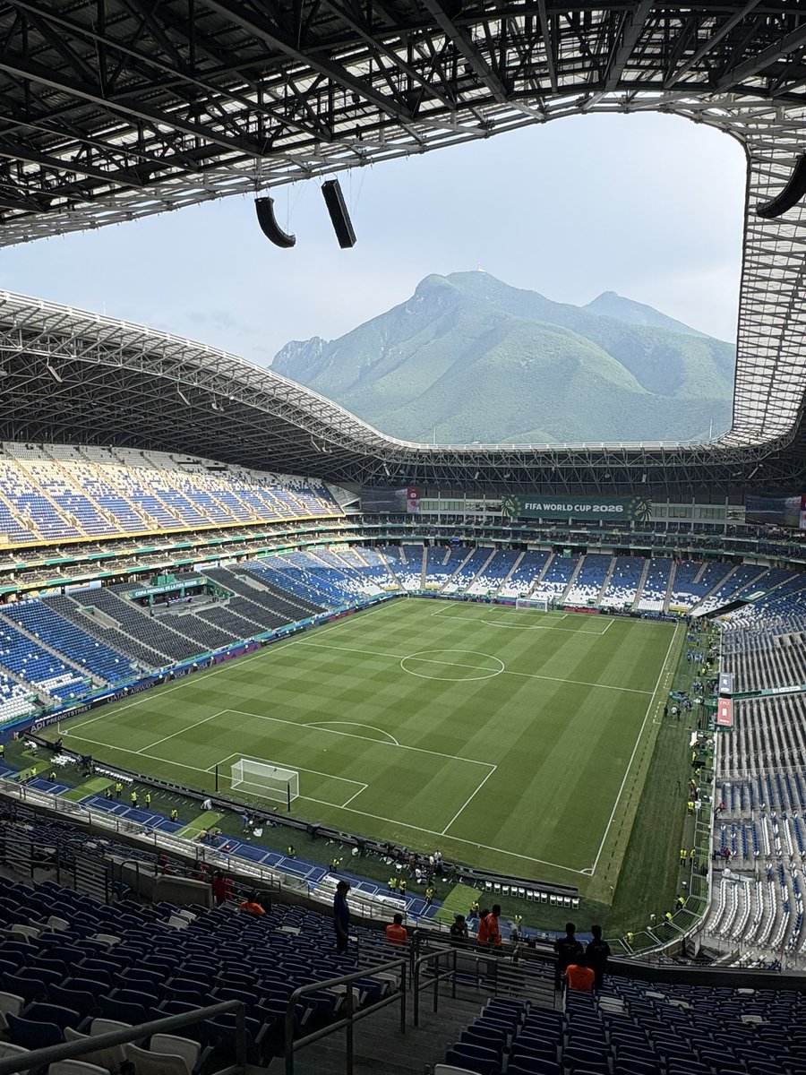 Futebol_BR19's tweet photo. 最高🇲🇽⛰️ https://t.co/QxzmYcgdWg