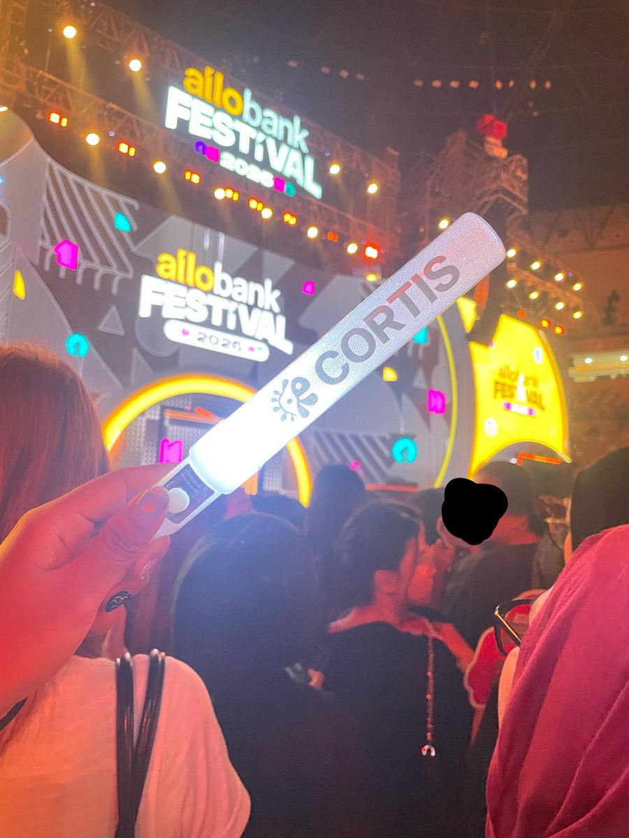 xlxaxk's tweet photo. มาสรุปค่าใช้จ่ายคอนเสิร์ต allobank (3วัน2คืน)
-ค่าบัตร allobank  7,000฿
-ค่าโรงแรม 505฿ (อันนี้หาร2)
-ค่าตั๋วเครื่องขาไป 4,673฿ 
-ค่าตั๋วเครื่องขากลับ 6,584฿ 
-ESIM 158฿ 
-ค่ารถระยอง-กทม. 420฿ (ไป-กลับ)
-ค่าเดินทางในจาการ์ต้าประมาณ 300฿ 
-ค่าอาหาร 1,000฿ (กินจุกอิ่มท้องแตกทุกมื้อ) 
-ค่าของกระจุกระจิหน้าคอน 190฿ 

ได้เจอน้องคอร์ติสสรุปยอด = 0฿